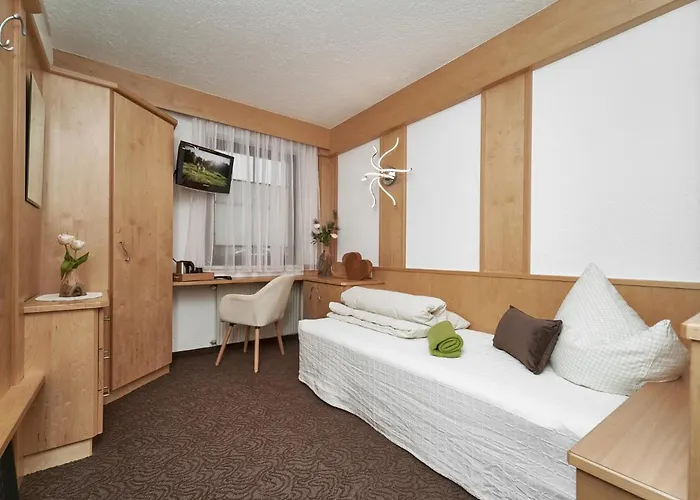 Felsenstueberl Guest house 3*